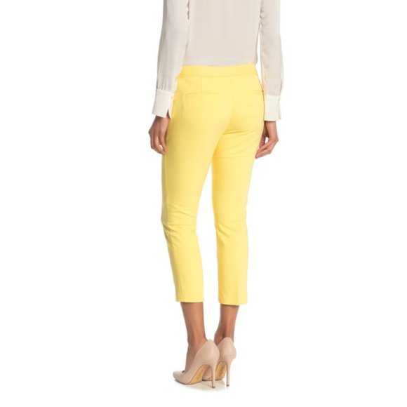 Amanda & Chelsea Capri Yellow Pants - Picture 2 of 7